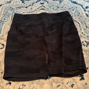 Lulu lemon bike shorts